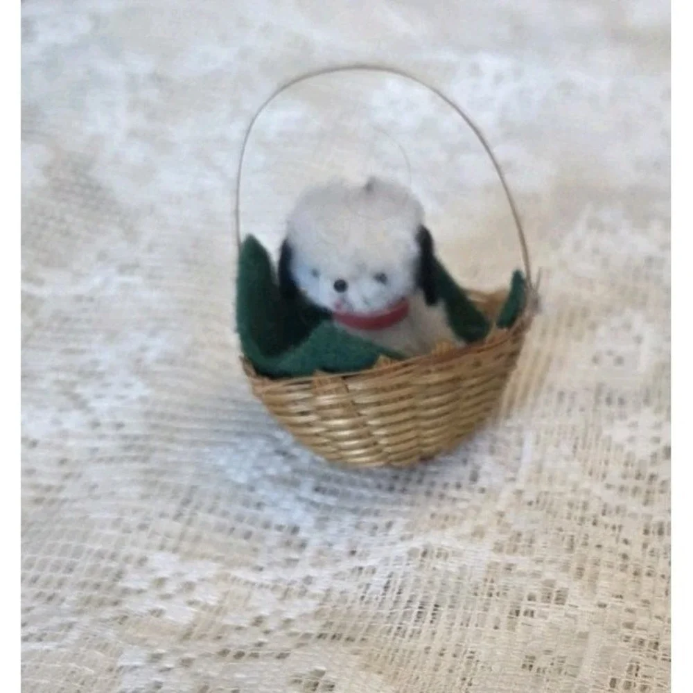 Vintage ARA? 1960's Austria Dog Dalmation In‎ Basket Toy  1.25